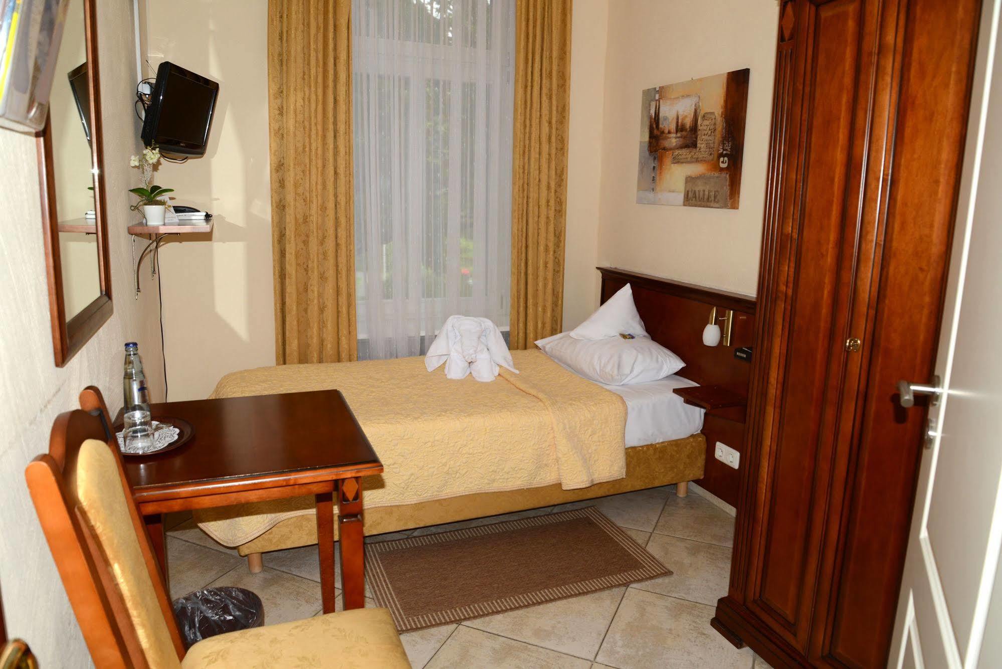 Baden 3* Bonn